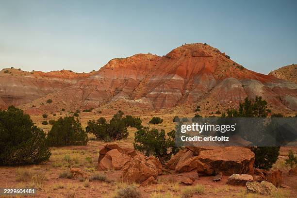colored hills - santa fe stockfoto's en -beelden