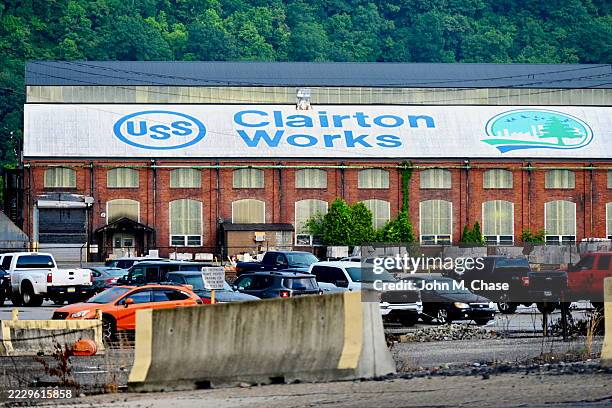 u.s. steel's "clairton works" sign, clairton, pennsylvania (usa) - clairton-pennsylvania stock pictures, royalty-free photos & images