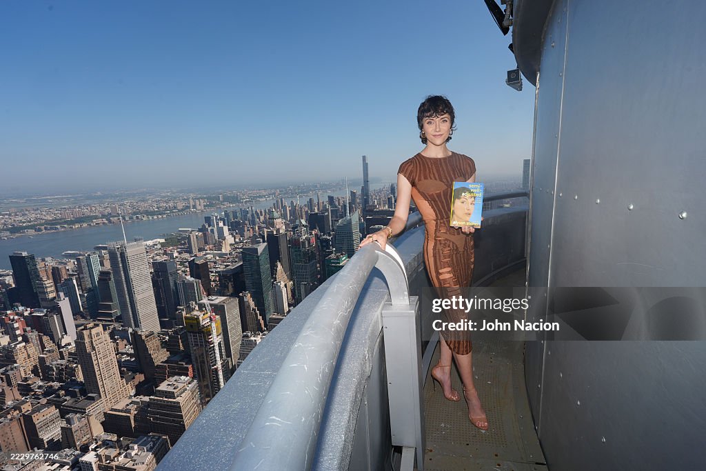 Alyson Stoner Visits the Empire State Building