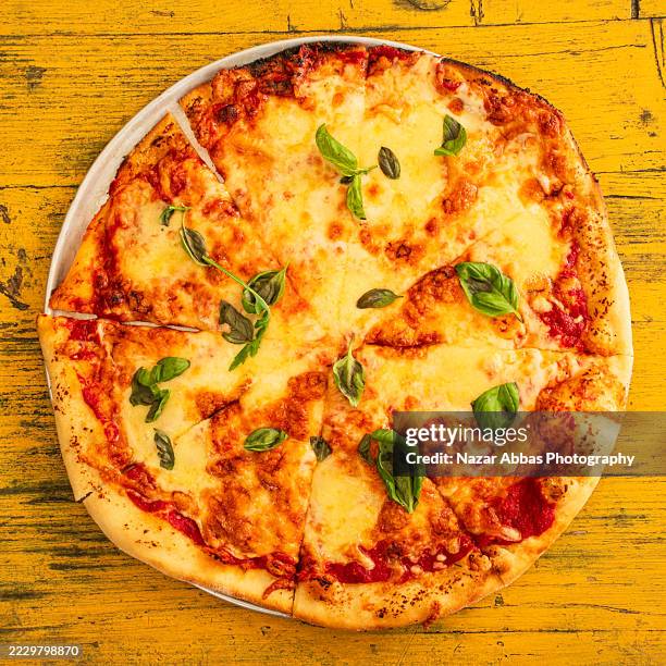 margarita pizza. - cheese pizza stock pictures, royalty-free photos & images