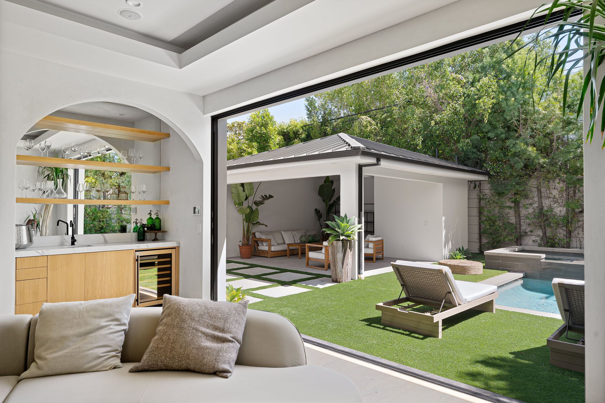 outdoor indoor living