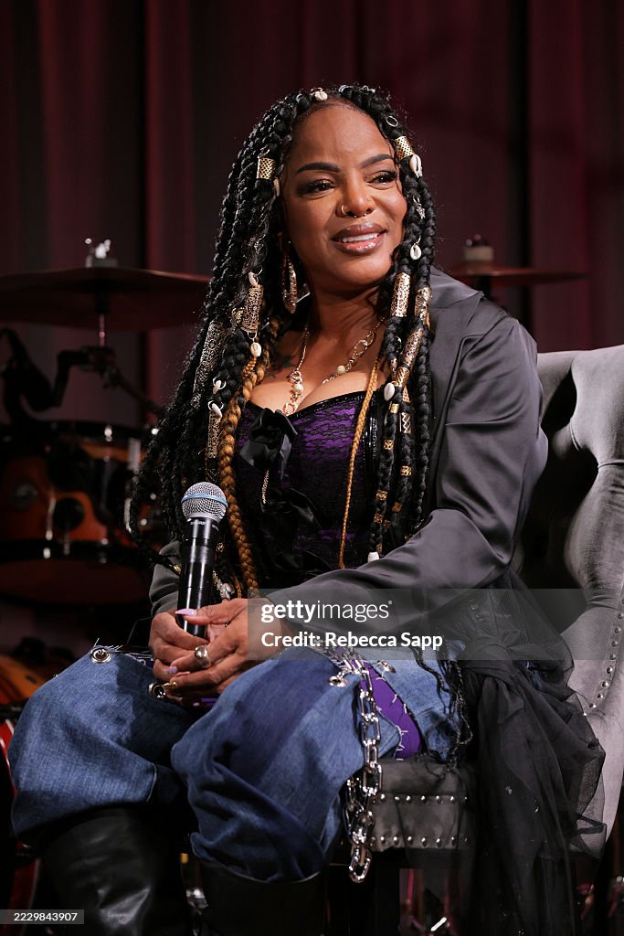 Spotlight: Leela James