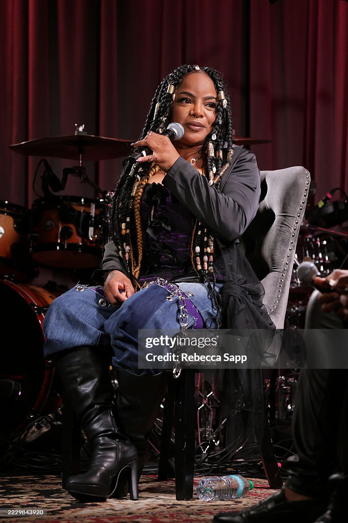 Spotlight: Leela James