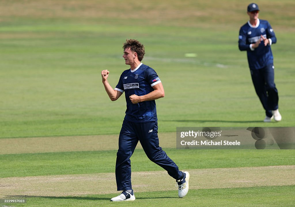 Worcestershire v Hampshire - Men's Metro Bank One Day Cup