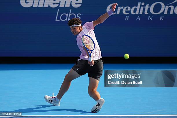 Ben Shelton of the United States plays a backhand during the match against Jiří Lehečka of the Czech Republic during Day 8 of the Cincinnati Open at...