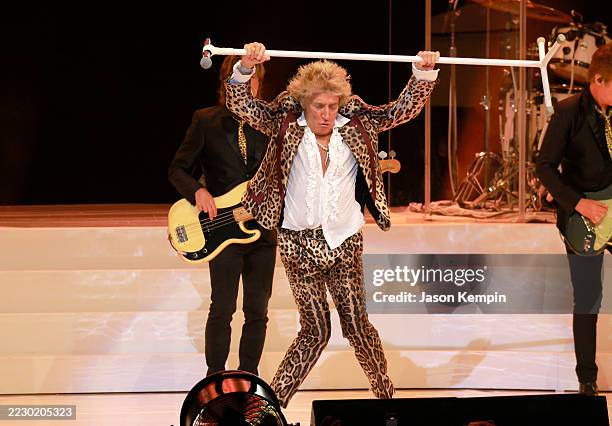 Rod Stewart performs at Ascend Amphitheater on August 14, 2025 in Nashville, Tennessee.