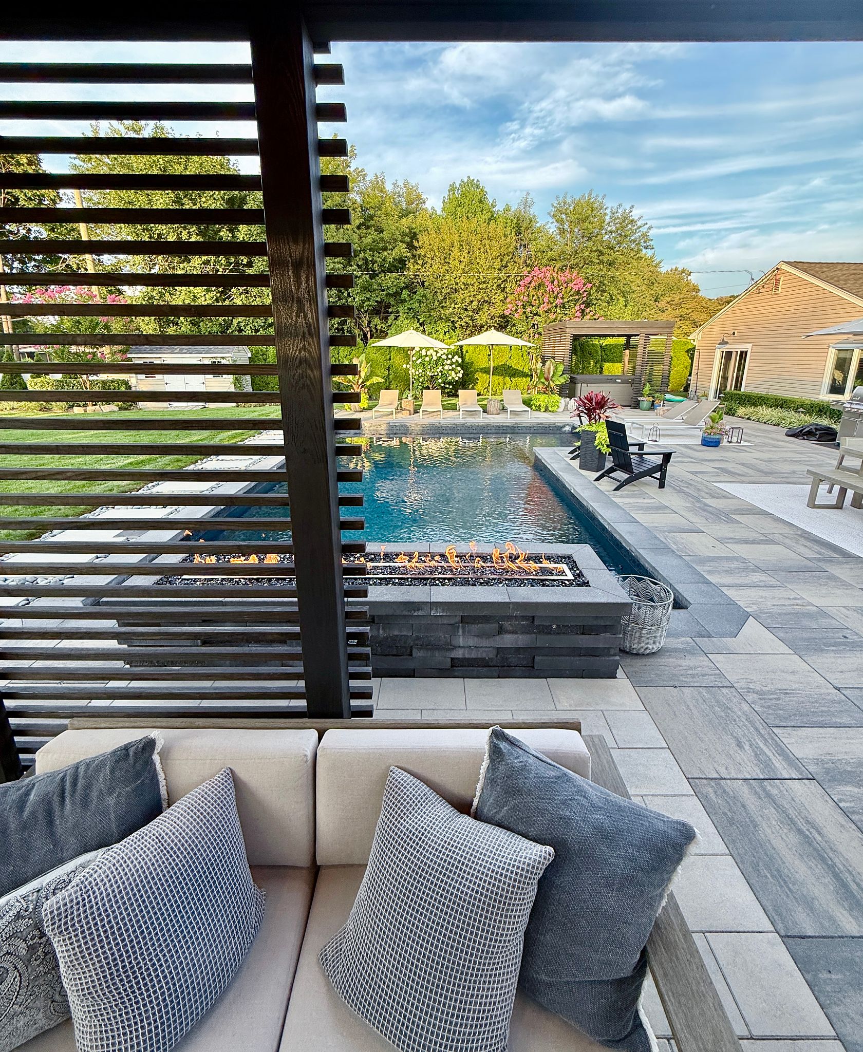 luxury pool design