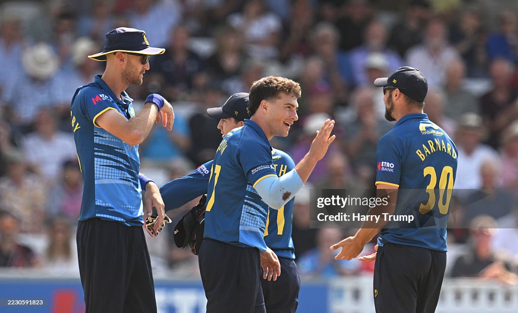 Somerset v Warwickshire - Men's Metro Bank One Day Cup