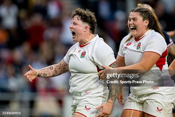 Hannah Boterman Hannah Botterman of England Celebrates after scoring a try during the ...