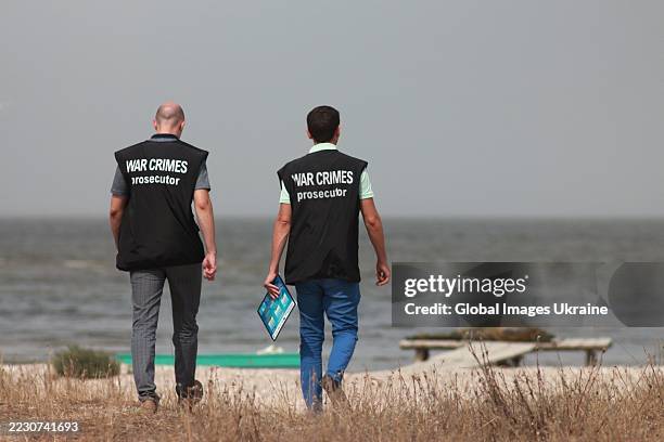 Representatives of the Specialized Environmental Prosecutor's Office of the Odesa oblast, together with zoologists, document dolphin deaths along the...