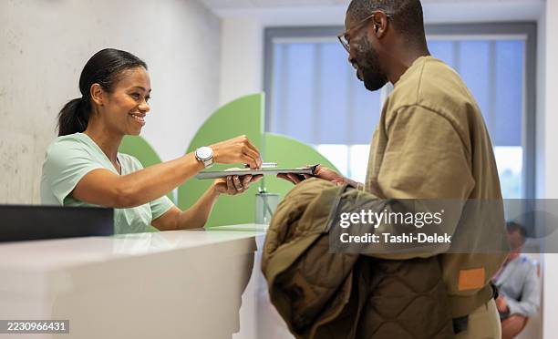 Mbig Chart 132 Body Pain Chart Stock Photos, High-Res Pictures, and Images - Getty ...