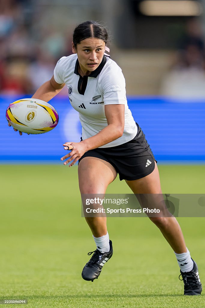 Braxton Rugby Braxton Sorensen-McGee of New Zealandruns with the ball during the ...