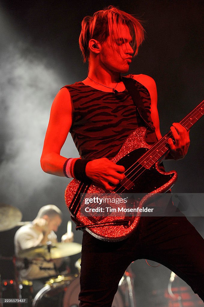 Live 105's Not So Silent Night - San Jose CA 2010