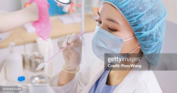 pap smear test - colposcopy stock pictures, royalty-free photos & images