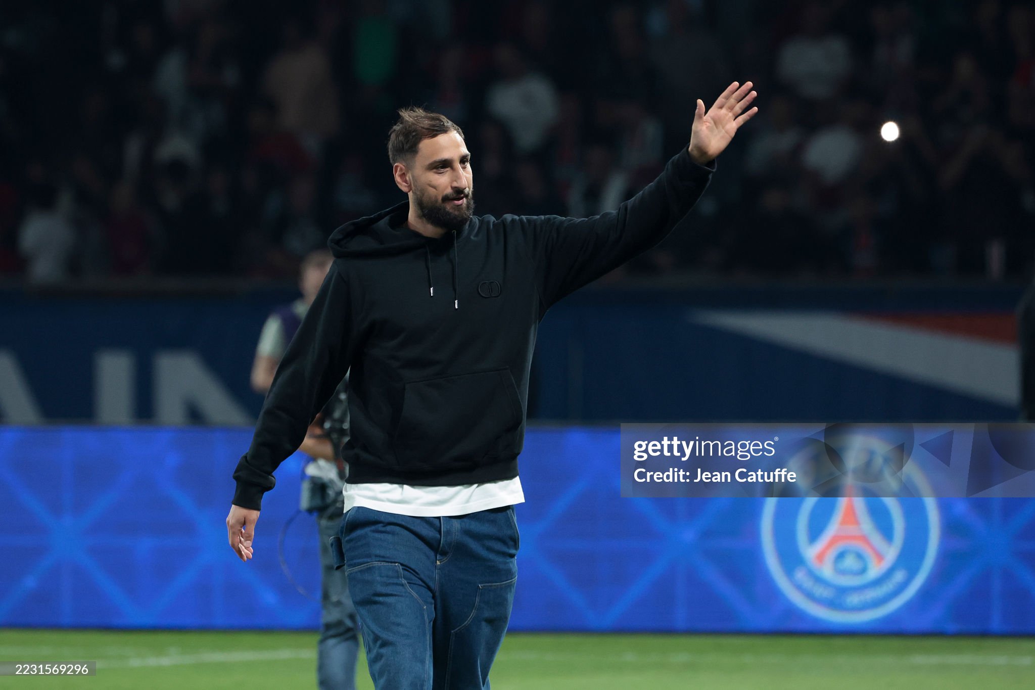 Manchester City say goodbye to Ederson and announce Donnarumma