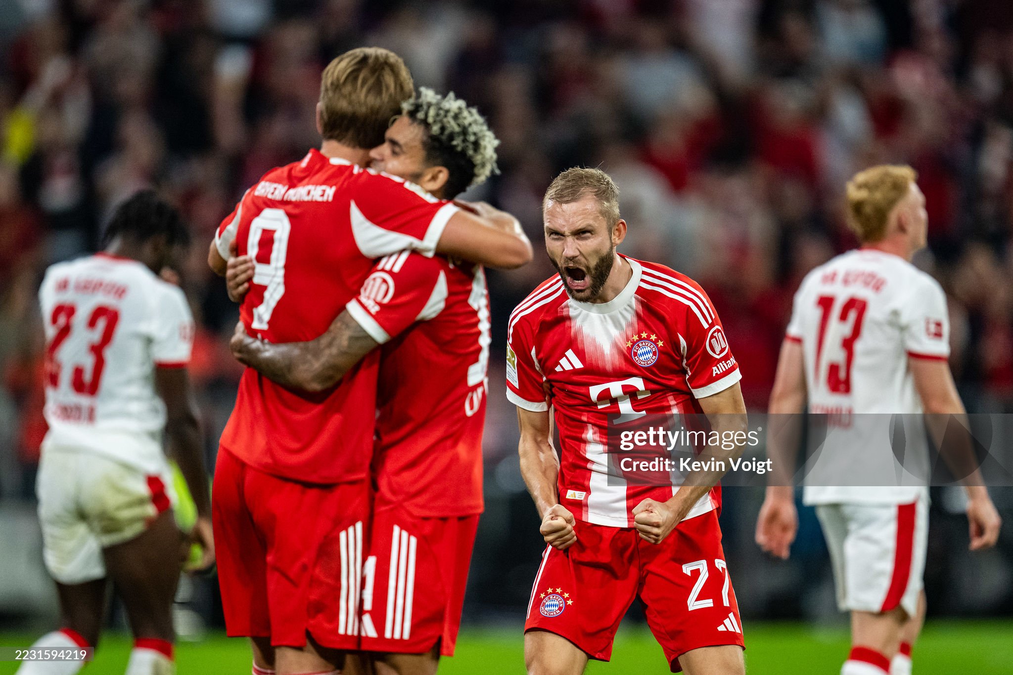 Bayern immediately sets the tone at the Bundesliga start with humiliation of Leipzig