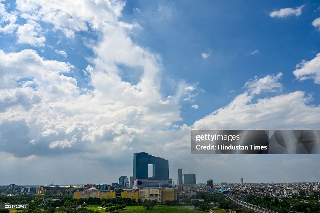 Clean Blue Skies And Cloudy Weather In Delhi-NCR