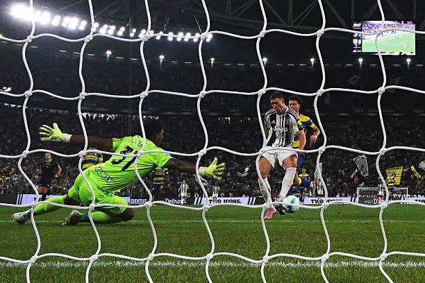 Dusan Vlahovic of Juventus scores his team's second goal during the Serie A match between Juventus FC and Parma Calcio 1913 at Juventus Stadium on...