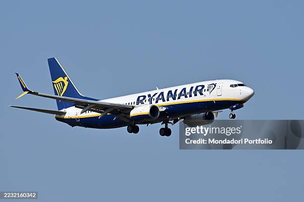 Boeing 737-400 Ryanair aircraft identification code. Planes at Leonardo Da Vinci international airport in Fiumicino. Fiumicino , August 10st, 2025