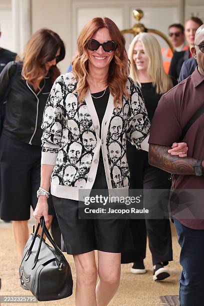 Julia Roberts is seen arriving into Venice ahead of the 82nd Venice International Film Festival 2025 on August 27, 2025 in Venice, Italy.