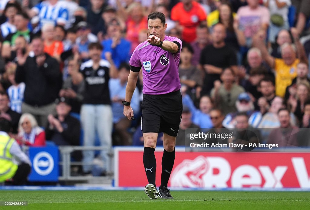 Brighton and Hove Albion v Manchester City - Premier League - American Express Stadium
