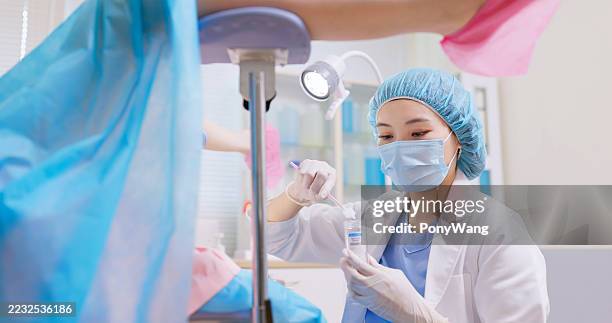 pap smear test - colposcopy stock pictures, royalty-free photos & images