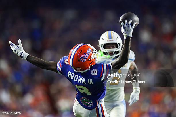 Vernell Brown III of the Florida Gators makes a one-handed catch during the second quarter of the game against the Long Island Sharks at Ben Hill...