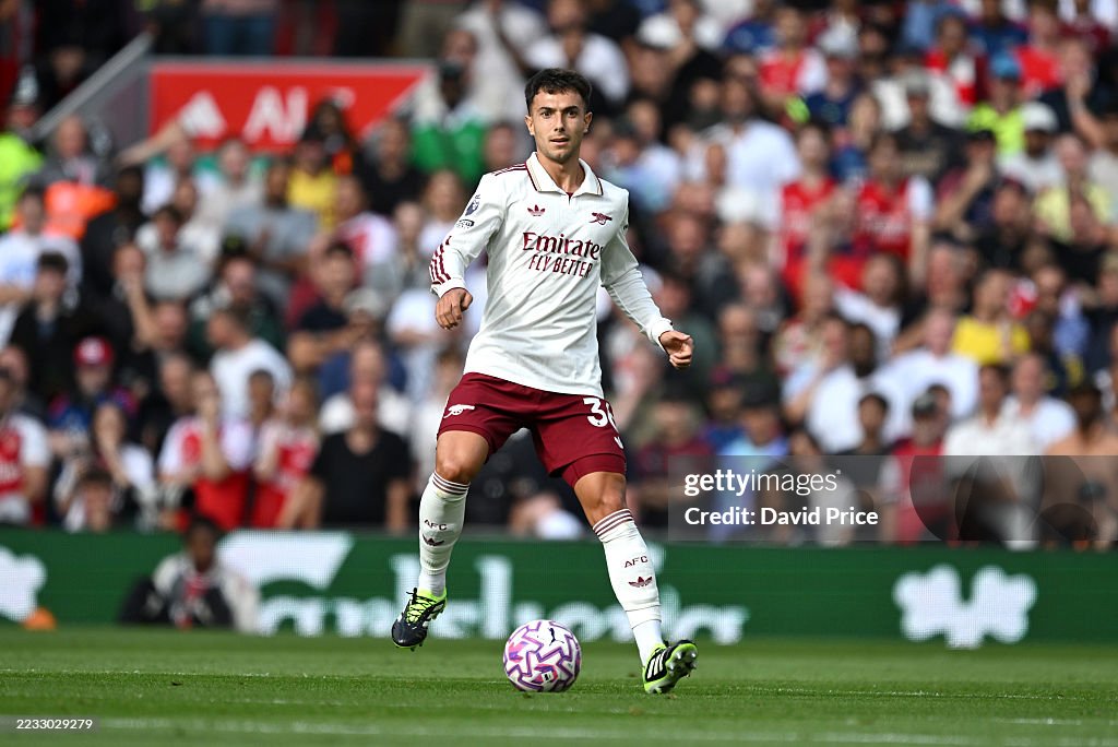 Arsenal Controls Martin Zubimendi of Arsenal controls the ball during the Premier ...