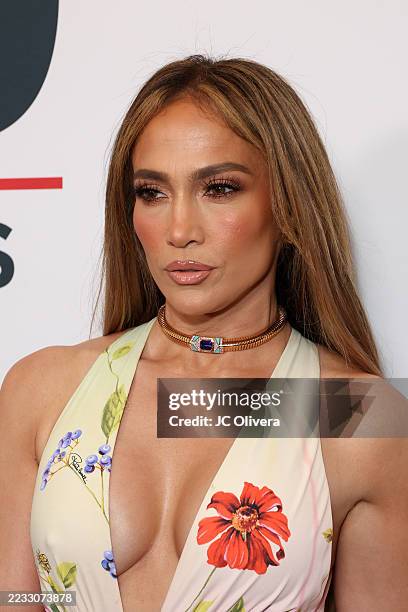 Jennifer Lopez at the YES Scholars 25th Anniversary Gala held at the Bel-Air Country Club on September 04, 2025 in Los Angeles, California.
