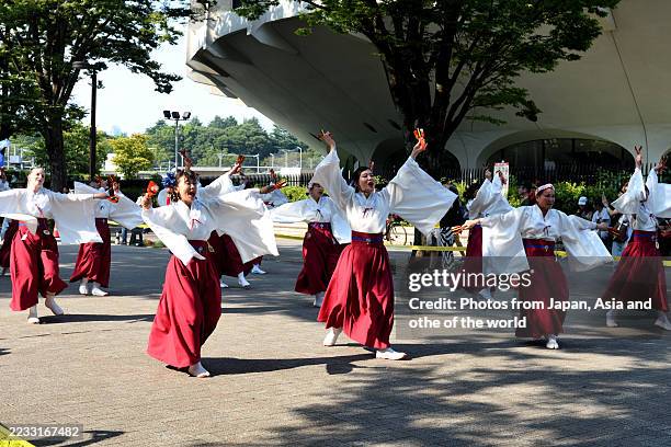 Omosando 709 Japanese Women Dancing Sexy Stock Photos, High-Res Pictures, and ...