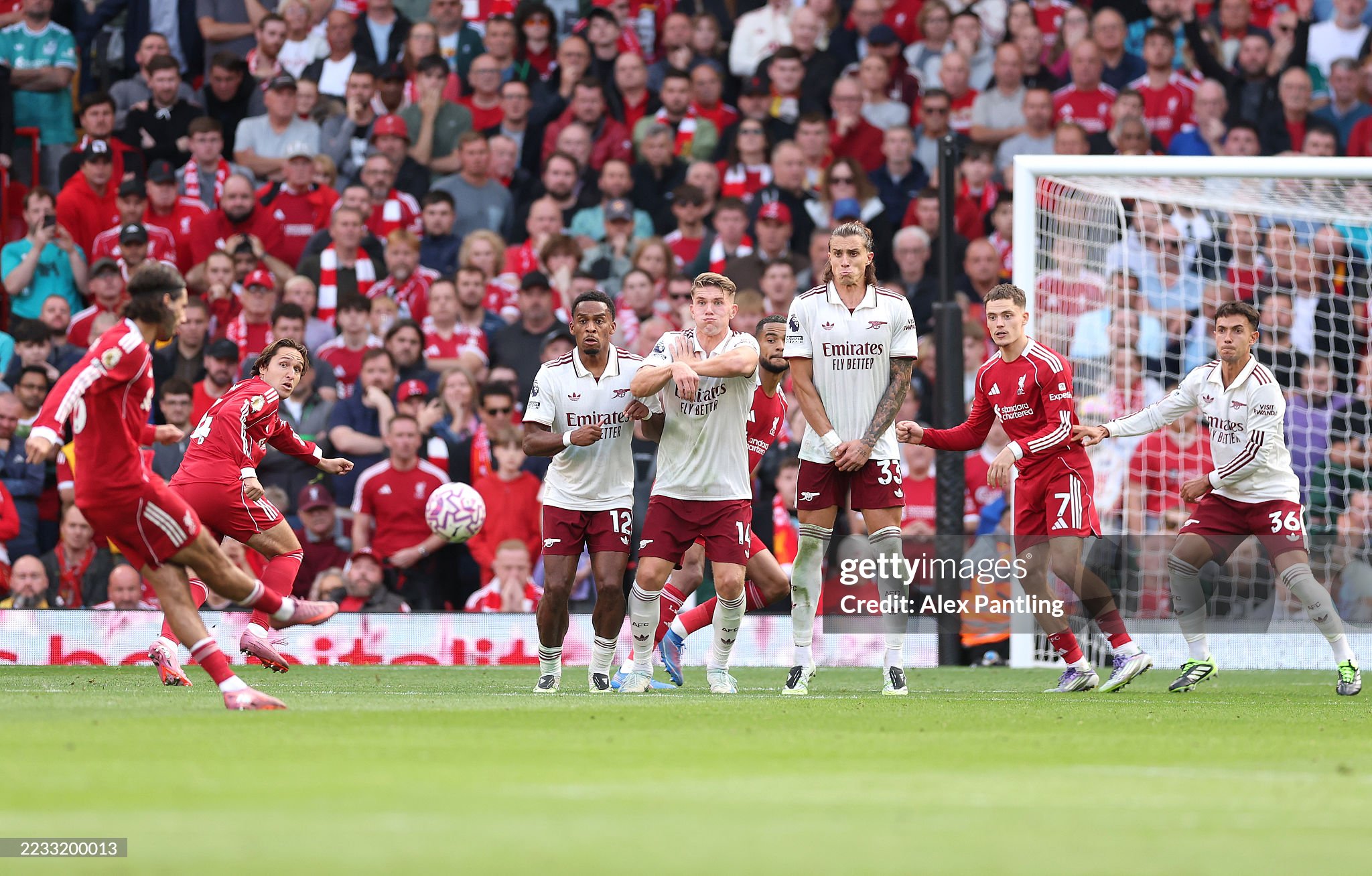 Premier League spent more than the 76 clubs from Italy, Spain, Germany and France