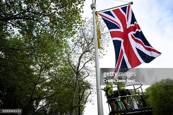 Flag Reeds Engineers Dan Ferguson and Vince Reed of The Flag Consultancy install ...