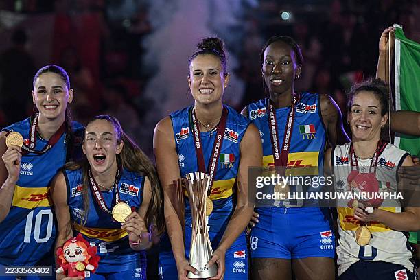 Team Italy celebrate with the trophy and their gold medal after winning the final match against Turkey in the 2025 Women's Volleyball World...
