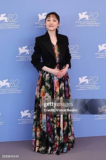 Mana Ashida attends the "Hateshinaki Scarlet" photocall during the 82nd Venice International Film Festival on September 04, 2025 in Venice, Italy.