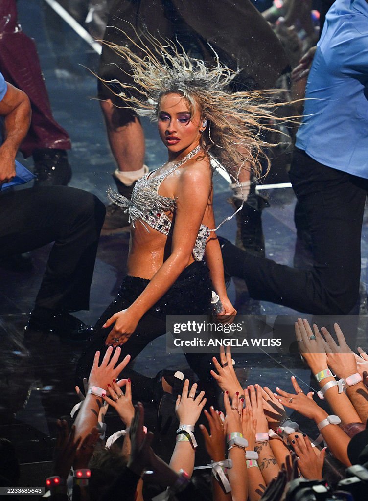 US-ENTERTAINMENT-MUSIC-AWARD-MTV-SHOW