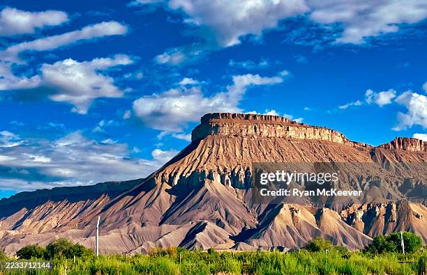 mount garfield in morning light - grand junction colorado stock pictures, royalty-free photos & images
