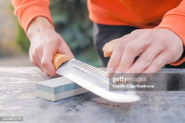 whetstone sharpening