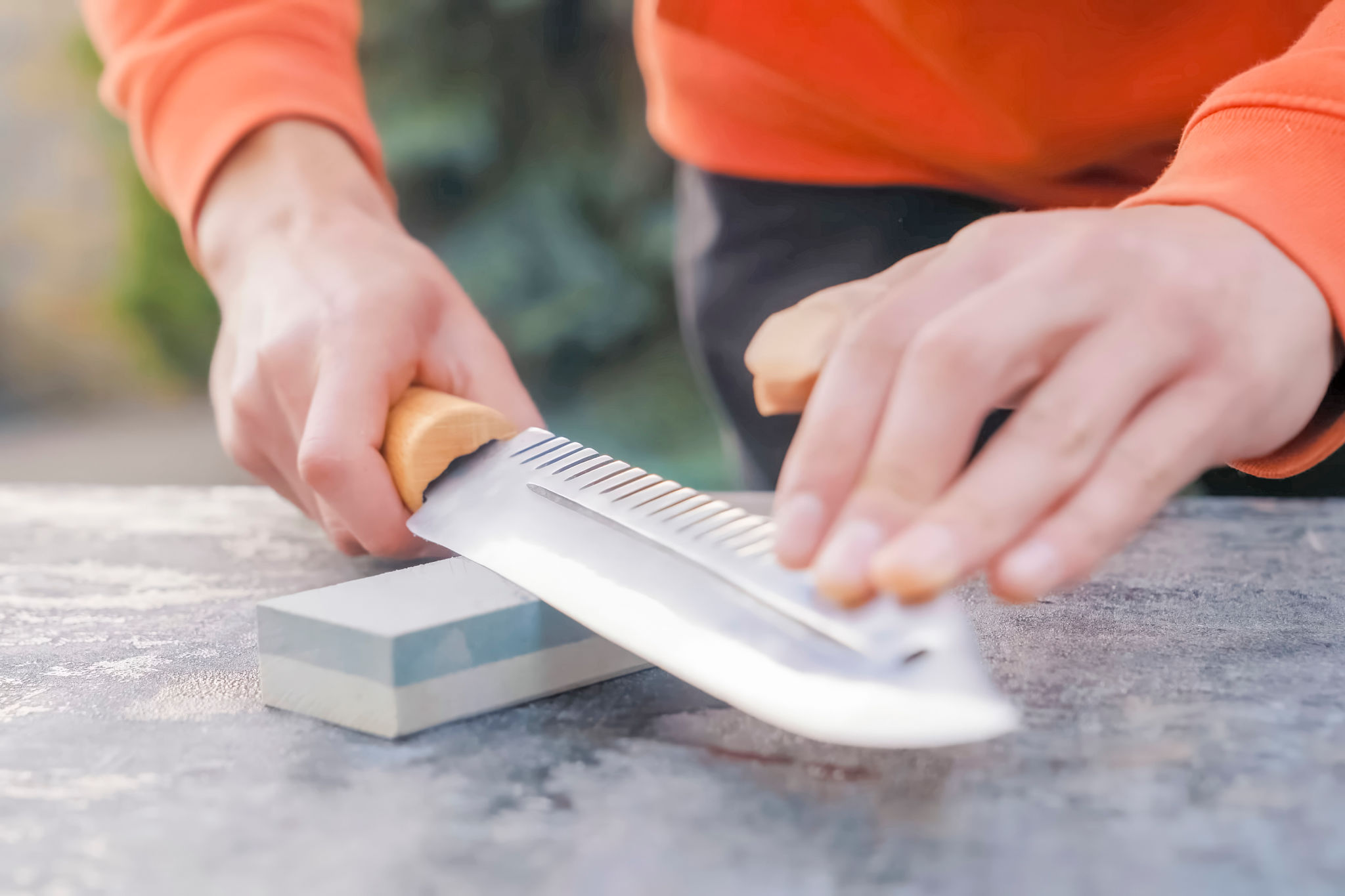whetstone sharpening