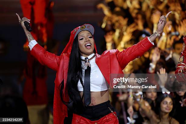 Glorilla Rapper Outfits 5,814 Glorilla Photos & High Res Pictures - Getty Images