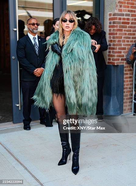 Suki Waterhouse is seen arriving at the Michael Kors fashion show during New York Fashion Week on September 11, 2025 in New York City.
