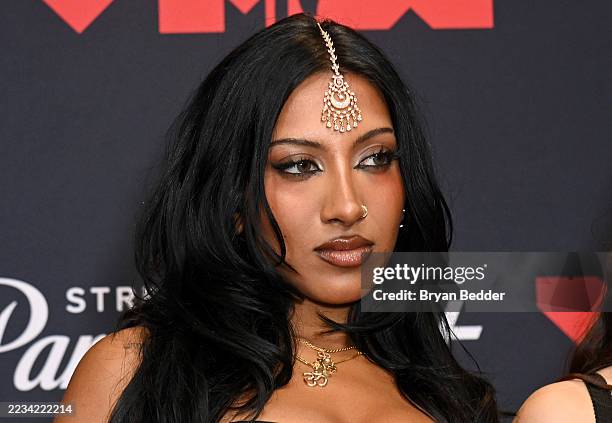 Lara Raj Fun 495 Lara Raj Stock Photos, High-Res Pictures, and Images - Getty Images