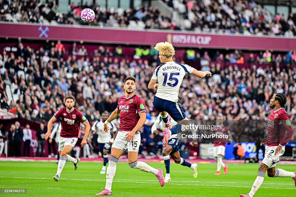 West Ham United v Tottenham Hotspur - Premier League