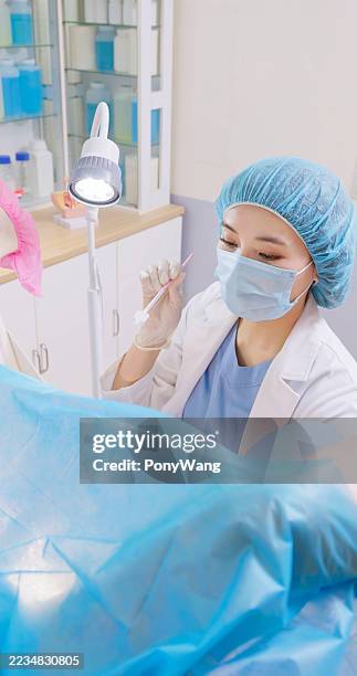 pap smear test - colposcopy stock pictures, royalty-free photos & images