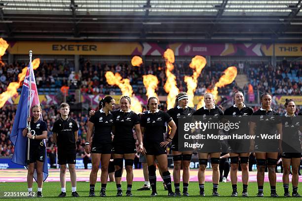 The players of New Zealand line up during the National Anthems prior to the Women's Rugby World Cup 2025 Quarter Final match between New Zealand and...