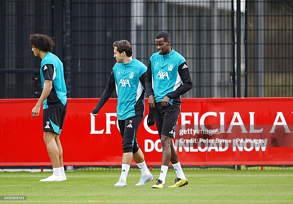 Liverpool's Federico Chiesa and Alexander Isak during a training