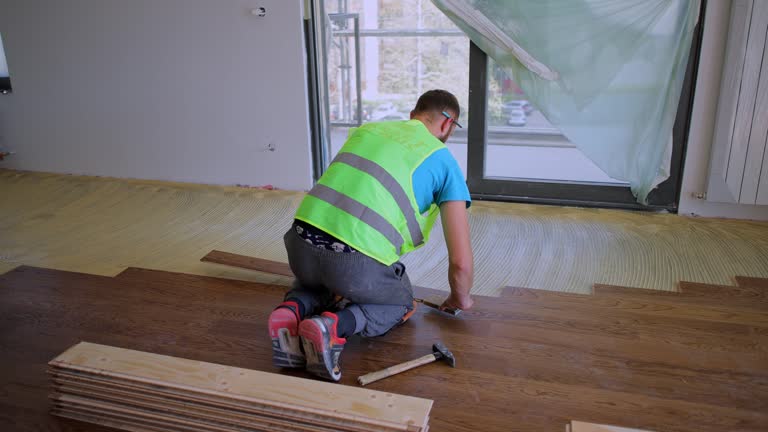 https://media.gettyimages.com/id/2235267594/video/carpenters-work-in-progress.jpg?b=1&s=640x640&k=20&c=bC4ecRSVF8rW0jgf_NTPlqwnJ1RsRldOm3-wylPQgjA=