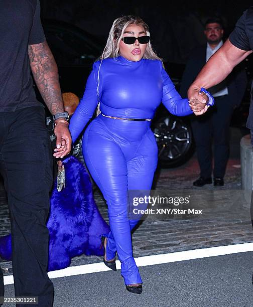 Li Li Kim 5,733 Lil Kim Photos Stock Photos, High-Res Pictures, and Images ...