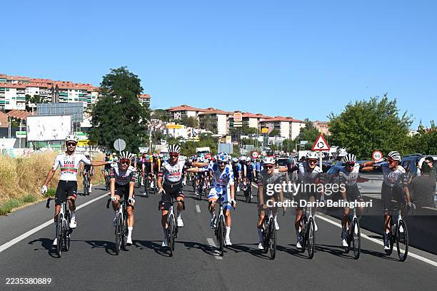 General view of Joao Almeida of Portugal, Juan Ayuso of Spain, Mikkel Bjerg of Denmark, Felix Grossschartner of Austria, Domen Novak of Slovenia, Ivo...