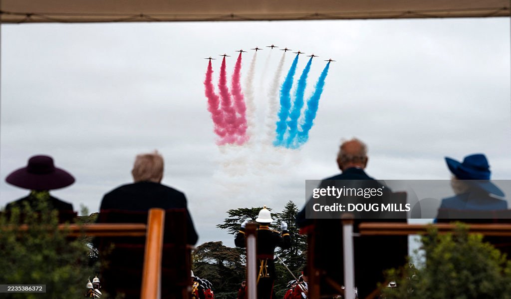 TOPSHOT-BRITAIN-US-ROYALS-DIPLOMACY