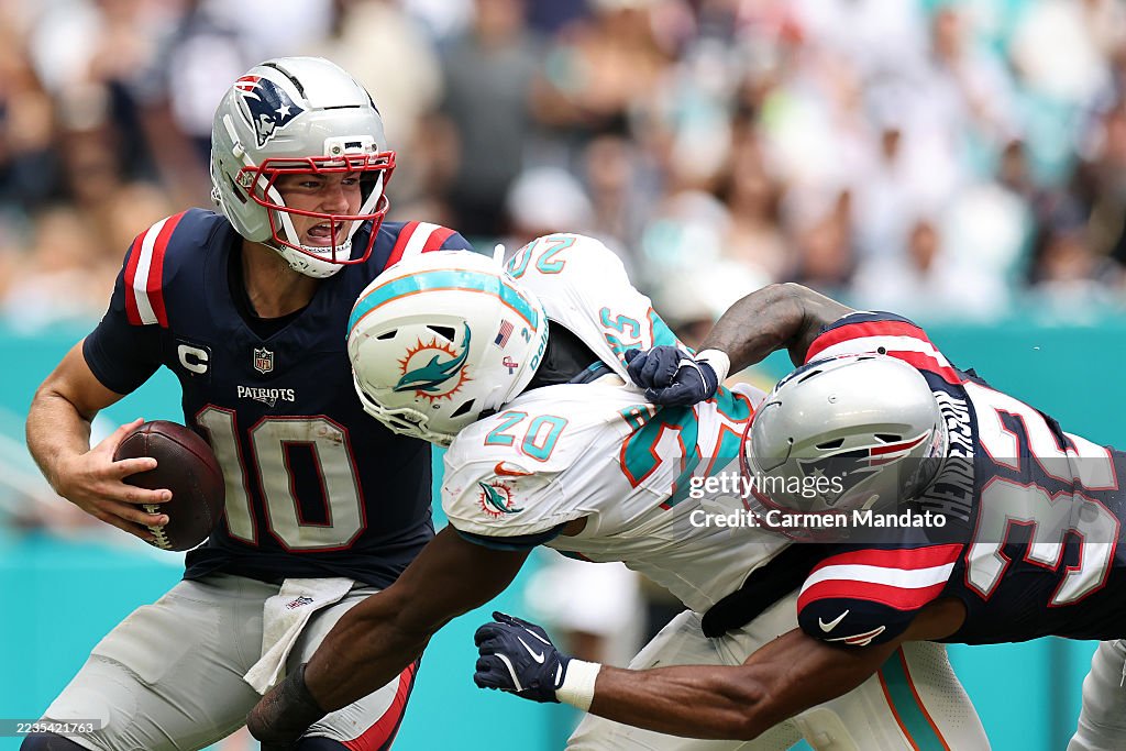 New England Patriots v Miami Dolphins